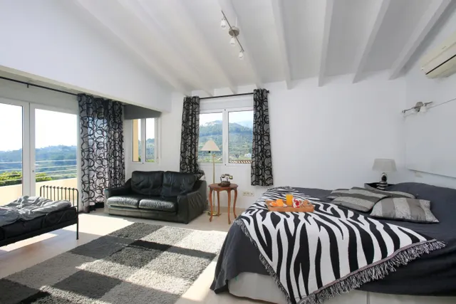MAGNÍFICA VILLA DE LUJO CON VISTAS PANORÁMICAS EN CALPE — 28
