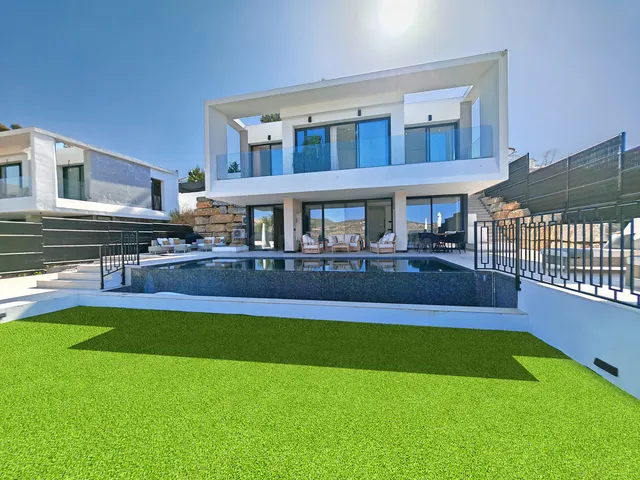 Chalet 5 habitaciones 316m² en venta - Costa Del Sol