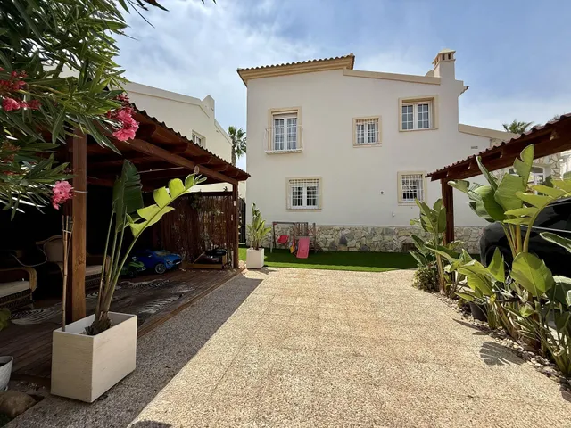 Villa 4 habitaciones 137m² en venta - Las Ramblas — 36