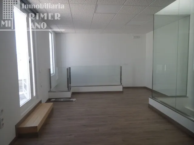 Oficina 110m² en venta - Avda. Antonio Huertas — 20