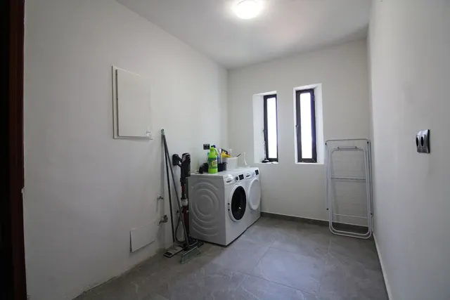 Chalet 3 habitaciones 375m² en venta - Centro — 25