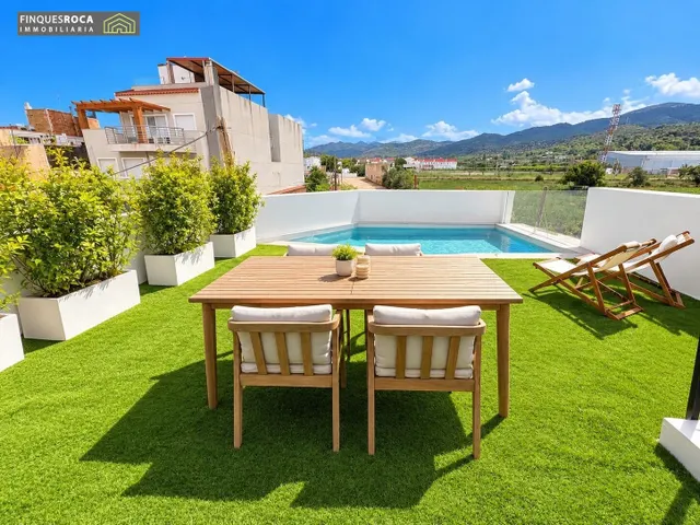 Exclusivo chalet de diseño con piscina privada a 200 metros del mar en les cases d’alcanar — 33