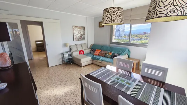 Se vende piso de 4 habitaciones en Tortosa, Sant Llatzer.