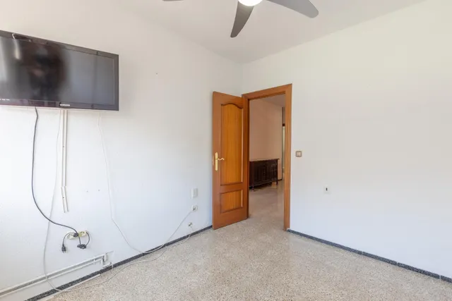 Estupendo piso  en la última planta en calle doctor azpitarte — 22