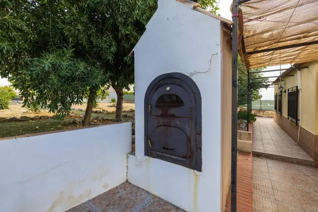 Casa independiente en Otura. — 27