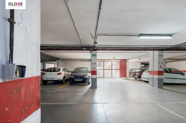 En venta una plaza de garaje en Villarejo. — 23