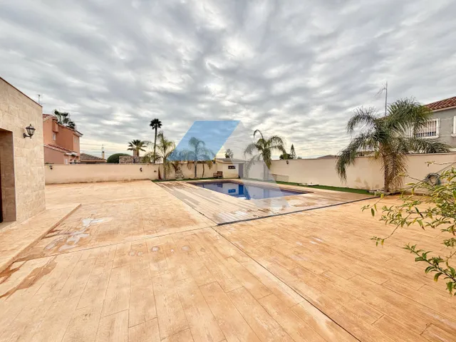 CHALET EN UNA PLANTA EN LA URBANIZACIÓN LOS GIRASOLES — 12