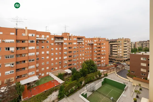Piso de dos dormitorios en Sanders, en urbanización privada con piscina, pistas de padel, plaza de garaje y trastero — 34