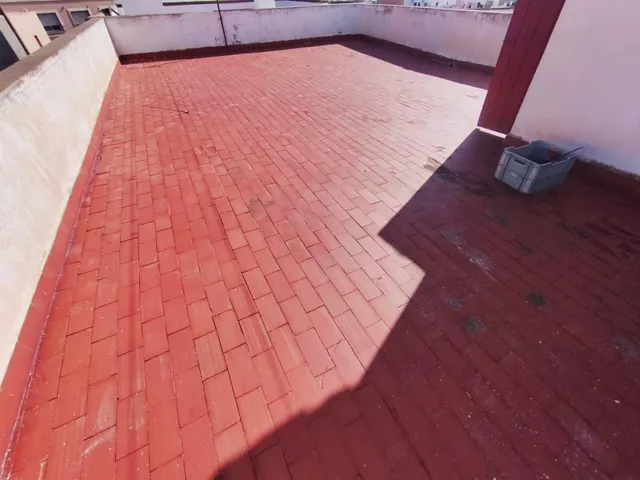 Gran casa céntrica con patio y terrazas — 10