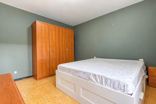 Pis en venta a zona Passeig Verdabuer — 11