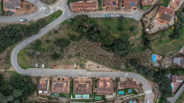 ¡OPORTUNIDAD ÚNICA! TERRENO URBANO EN VENTA EN SANT ISCLE DE - foto 4