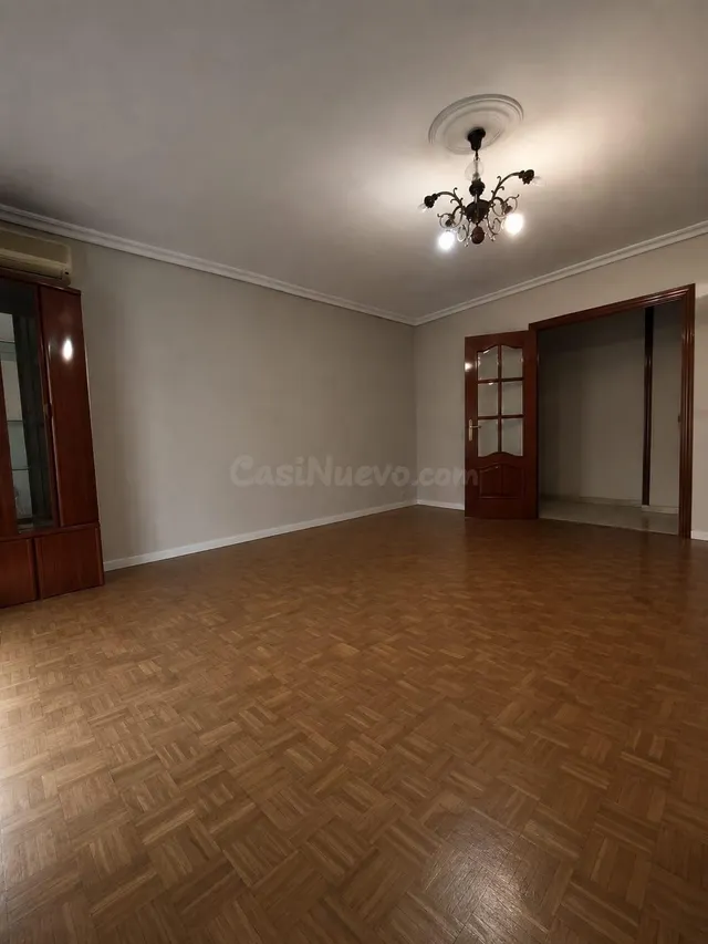 Piso 5 habitaciones 193m² en venta - López de Gomara