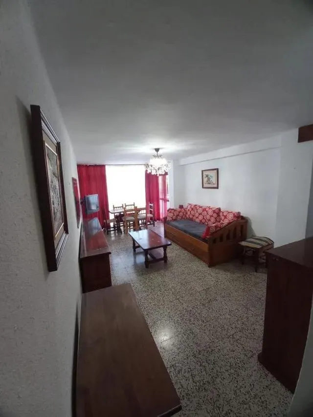 Amplio Piso en Benalmádena con Vistas y Excelentes Amenidades — 14