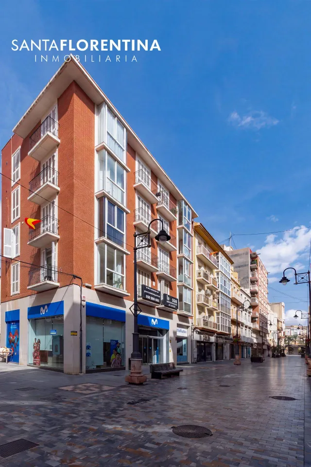 Piso 1 habitación 70m² en venta - Casco Antiguo — 28