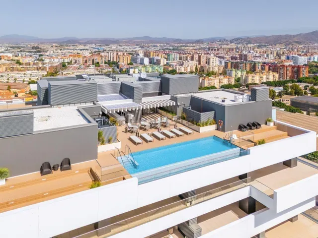 EXCLUSIVO PISO EN LAS MALAGA TOWERS VISION A ESTRENAR — 42