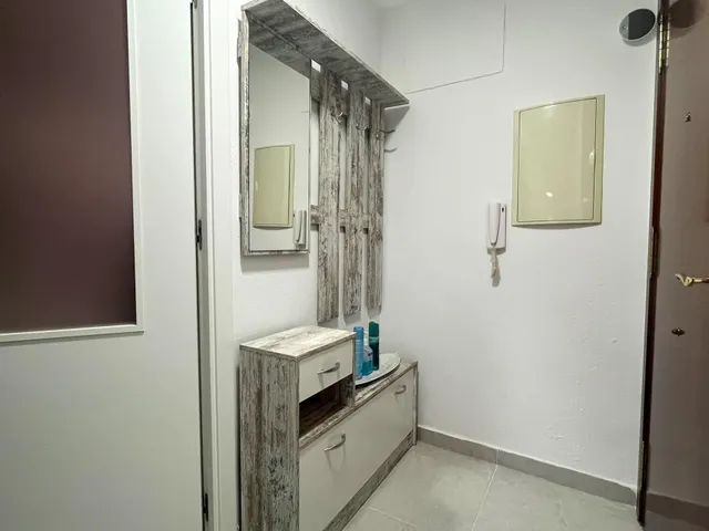 Piso en venta en Calle Pintor Soriano Quiros s/n - foto 4