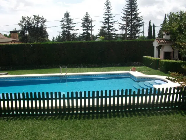 ¡¡¡ESPECTACULAR PARCELA DE 2264M, CON PISCINA, PISTA DE TENI - foto 2
