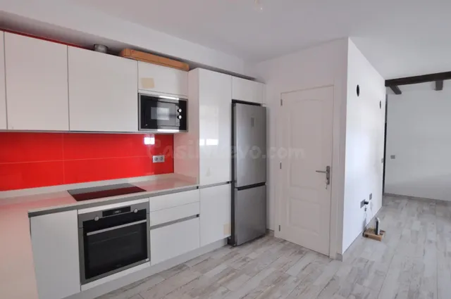 Apartamento reformado con plaza de parking y trastero en Arr - foto 3