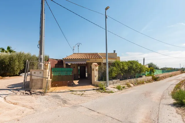 Finca rústica 4.180m2 de parcela con casa y piscina en las peñas (Fortuna) — 48