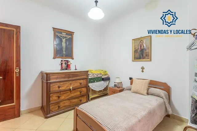 GRAN PISO EN CALLE RECOGIDAS — 20