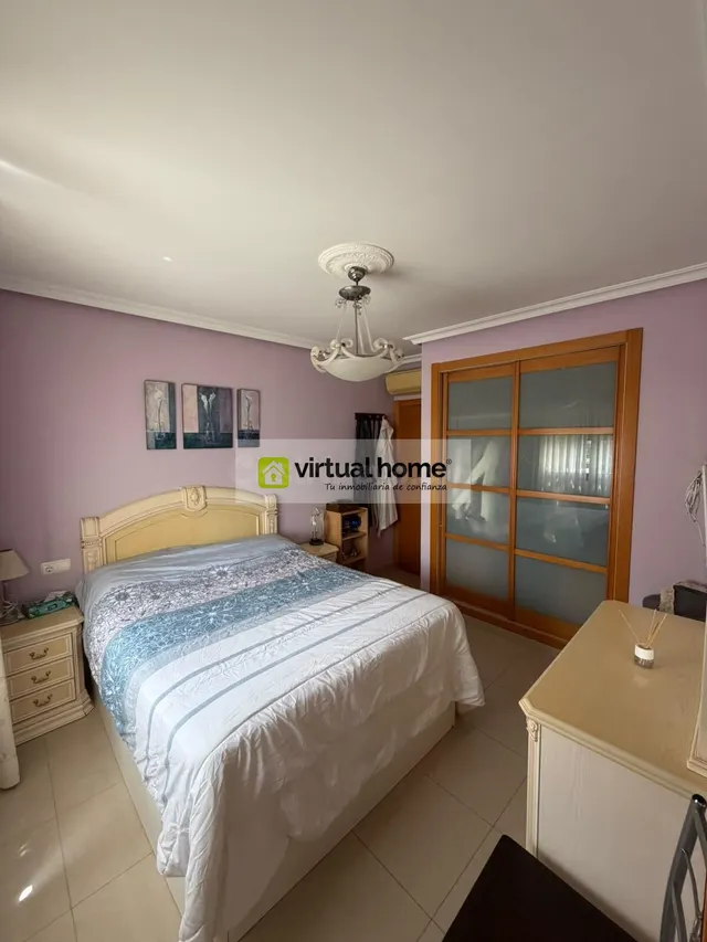 Amplio y moderno piso en Villajoyosa con vistas a la montaña - foto 4