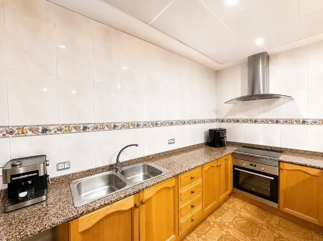 Espacio, luz y un espectacular patio de 85 m2 en pleno centr - foto 3
