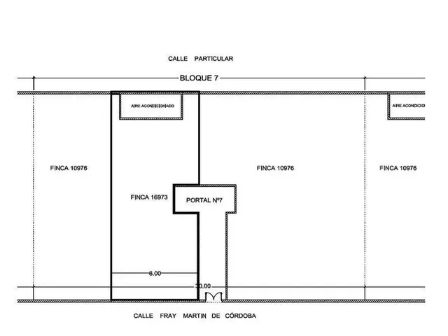 LOCAL DE 1.518 M2 — 11