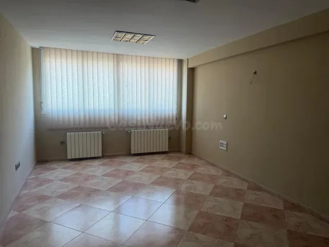 Oficina en Alquiler en la Zona PERU de Cáceres