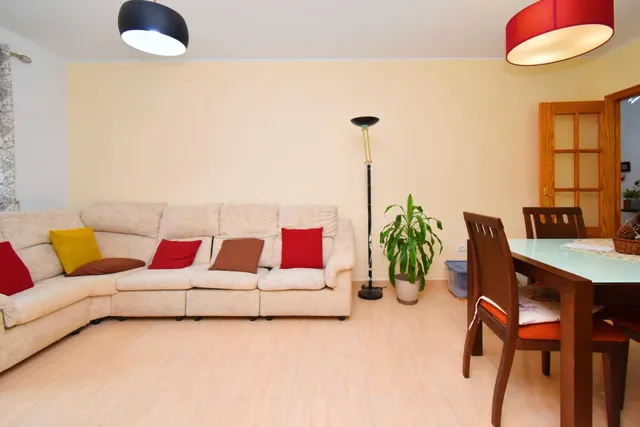 ¡Espectacular piso en Las Cabañuelas Altas! ¡Oportunidad de  - foto 4