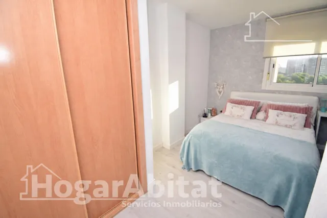 Luz, amplitud y confort familiar en este exclusivo piso esquinero en residencial con piscina, garaje y trastero — 19