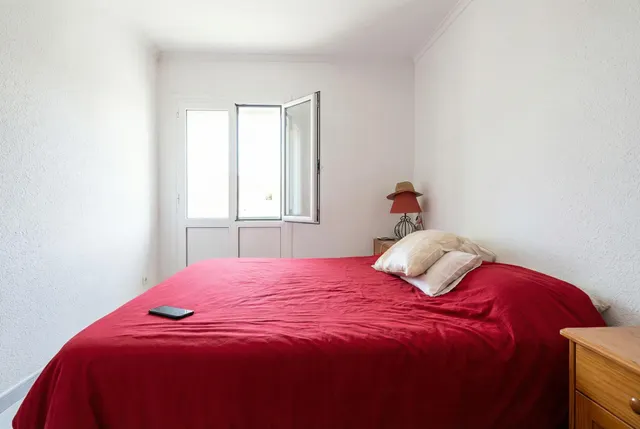 GRAN CHALET CON VISTAS AL MAR, PARCELA DE 1.218 m2 Y ENTORNO PRIVILEGIADO !! — 24