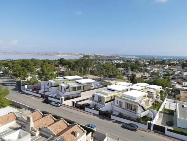 Villa 3 habitaciones 127m² en venta - Urbanización Perla del
