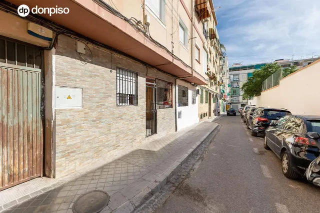 Local transformado en 4 apartamentos con rentabilidad inmediata — 4