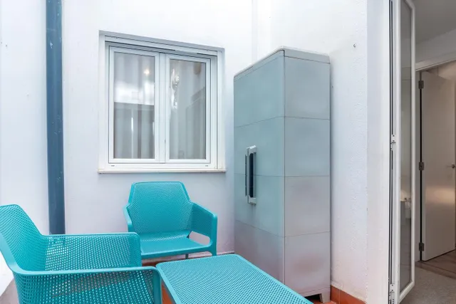 Exclusivo piso de 130 m2 y 4 dormitorios junto al Ayuntamiento de Valencia — 36