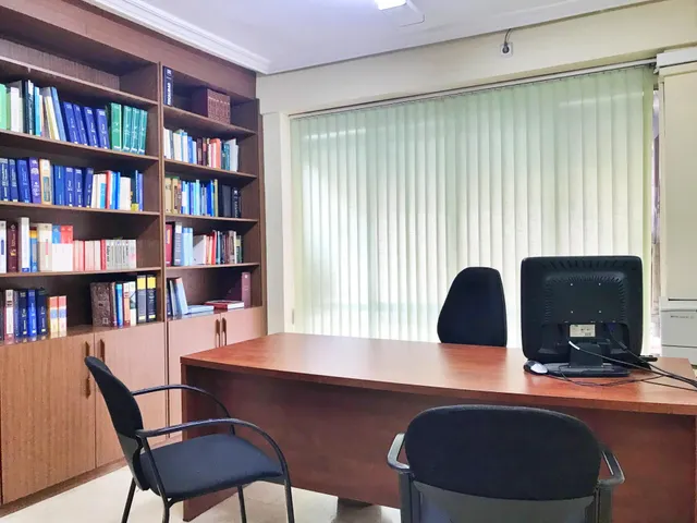 ALQUILER DE OFICINAS EN PLAZA DE CREVILLENTE — 11