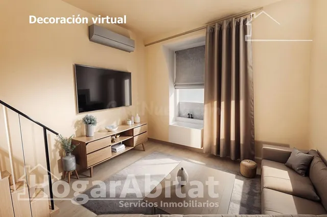 AMPLIA CASA ESQUINERA PARA REFORMAR CON TERRAZA Y BALCÓN - foto 2