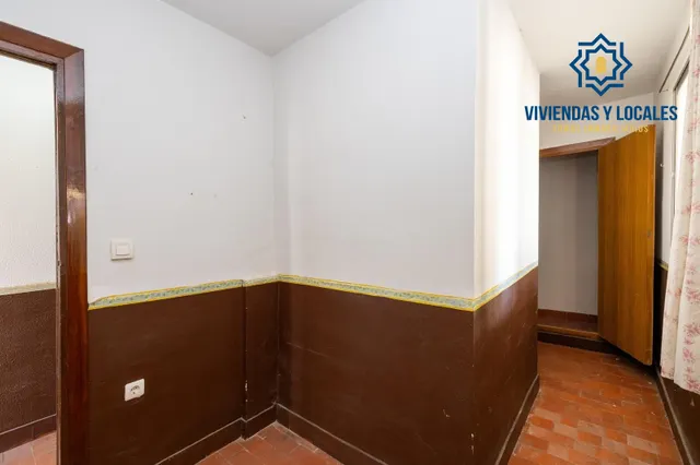 Edificio con gran potencial de desarrollo residencial en Zaidín – Granada — 41