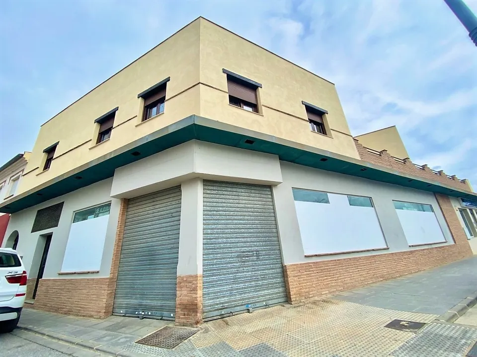 Alquiler de local comercial en Otura (Granada)