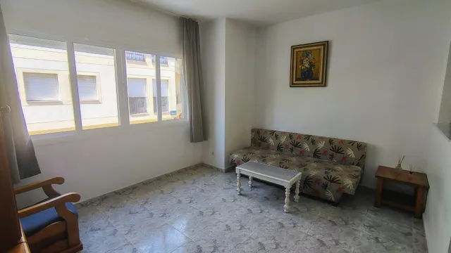 Edificio en Huelin tocando la playa con Inversión — 6