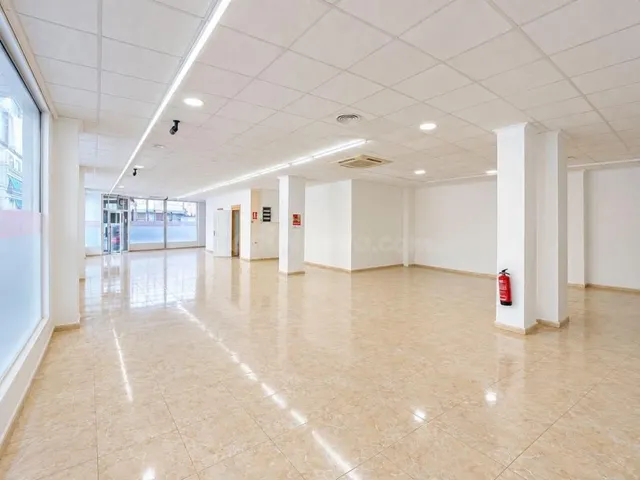Local comercial 496m² en venta - Playa del Cura - foto 5