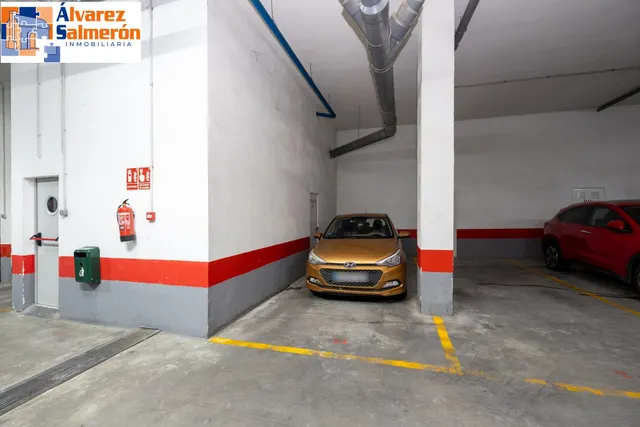 Piso de dos dormitorios en Sanders, en urbanización privada con piscina, pistas de padel, plaza de garaje y trastero — 21