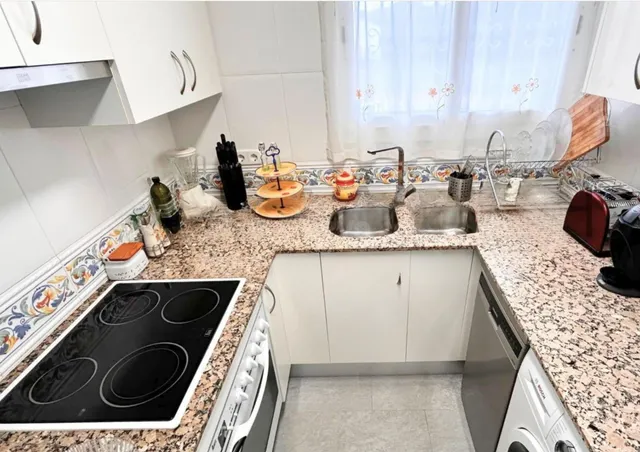 PALAMÓS: APARTAMENTO EN LA FOSCA CON ZONA DE APARCAMIENTO CO - foto 2