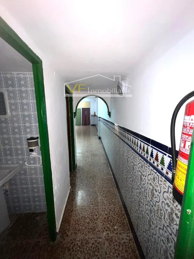 ¡Estupendo local en Olletas! — 24