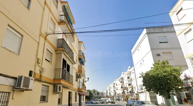 Venta piso en Lora del Rio (Sevilla) - foto 3