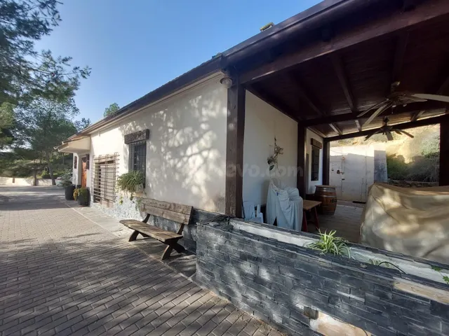 Casa con terreno en zona del Garruchal - foto 3