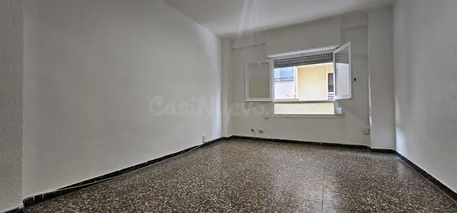 Acogedor Piso en Venta en San Blas, Alicante por €159,000 — 4