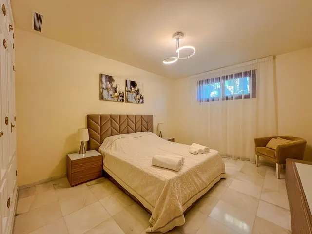 Chalet 5 habitaciones 650m² en venta - Centro — 30