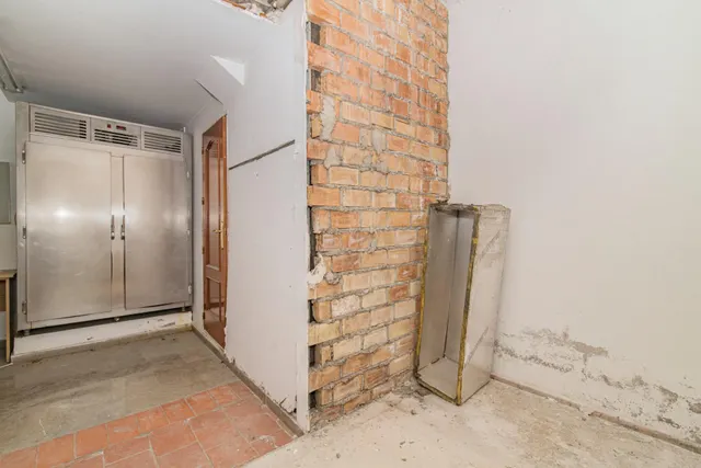 Local Comercial en la Calle San Miguel de Armilla — 21
