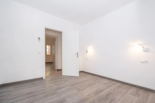Magnífico primer piso reformado con terraza — 18