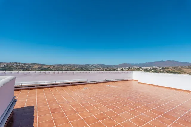 Villa Reformada con Vistas Panorámicas en la Sierrezuela — 36